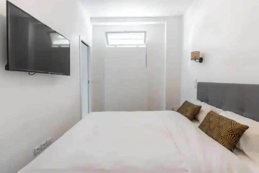 Roses Appartement Proche Sacree-Coeur/Montmarte Paris Exterior photo